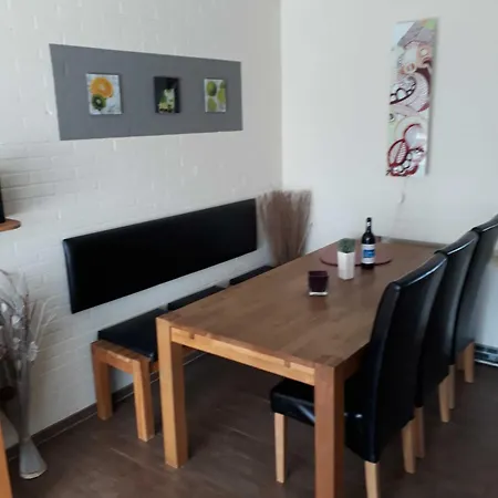 Ankes Huus I Apartamento Tossens