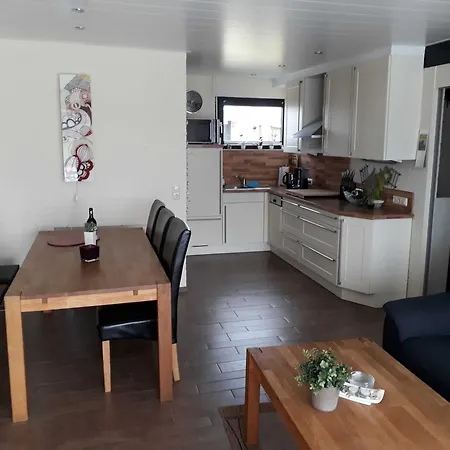 Apartment Ankes Huus I Tossens